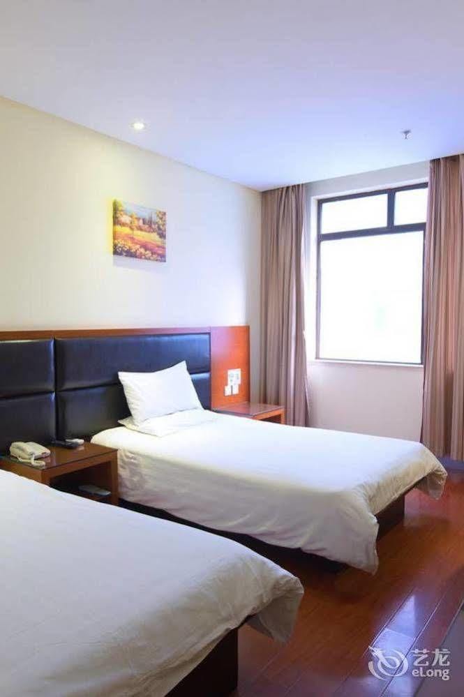 Hanting Express Shanghai Lujiazui Minsheng Road Zewnętrze zdjęcie
