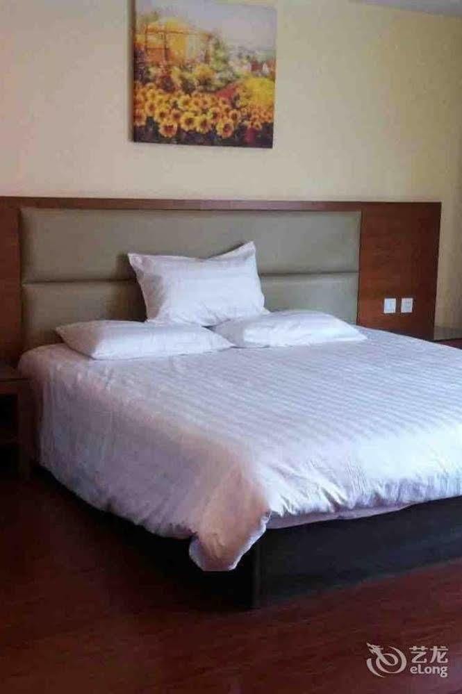 Hanting Express Shanghai Lujiazui Minsheng Road Zewnętrze zdjęcie